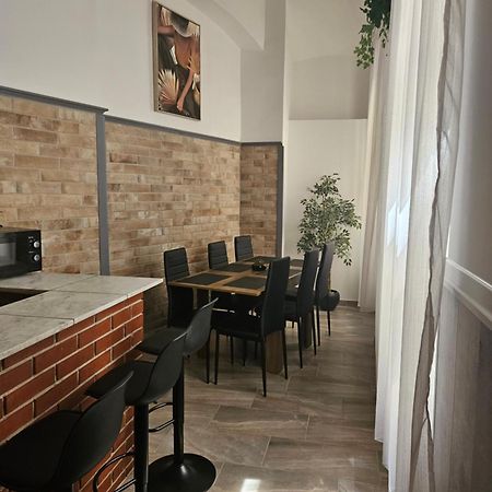 D3 Basilica Luxury Spacious Free Parking For 1 Car Budapeste Exterior foto