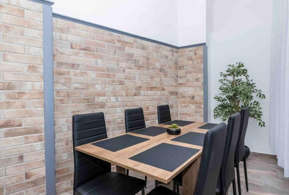 D3 Basilica Luxury Spacious Free Parking For 1 Car Budapeste Exterior foto